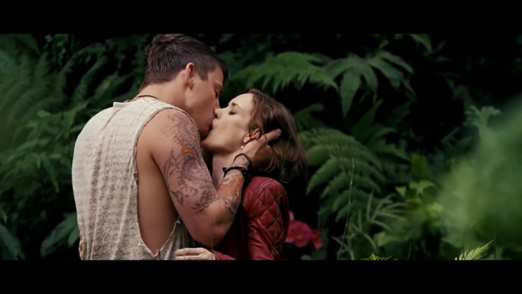 Дилемма кадр из фильма. Женева целуется с Зипом